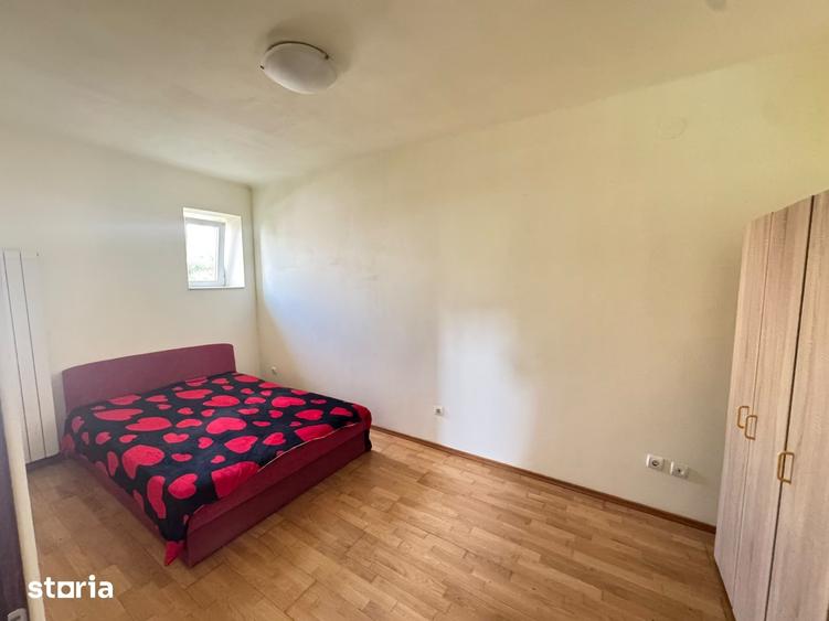 Apartament 3 camere / Astra / zona ?coala 2 - 4