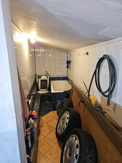Casă cu 3 camere în Central