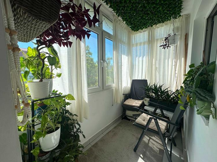 Apartament cu 2 camere decomandat în Ozana