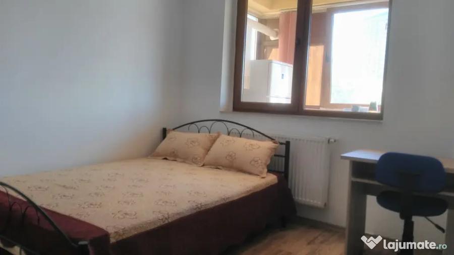 Apartament cu 2 camere semidecomandat în Berceni