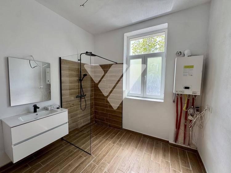 Apartament cu 2 camere decomandat în Piața Cluj