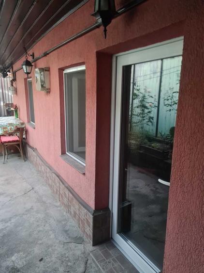 Casă cu 4 camere în Mărgeanului