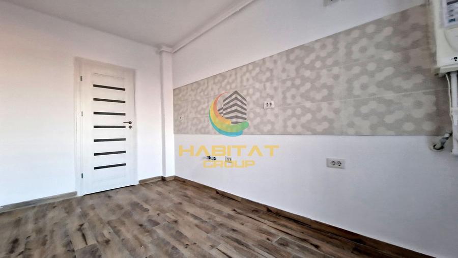 Garsonieră decomandată în Titan