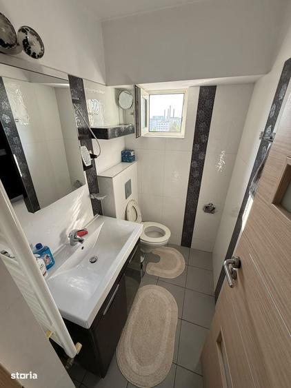 Apartament cu 3 camere în Mihai Bravu