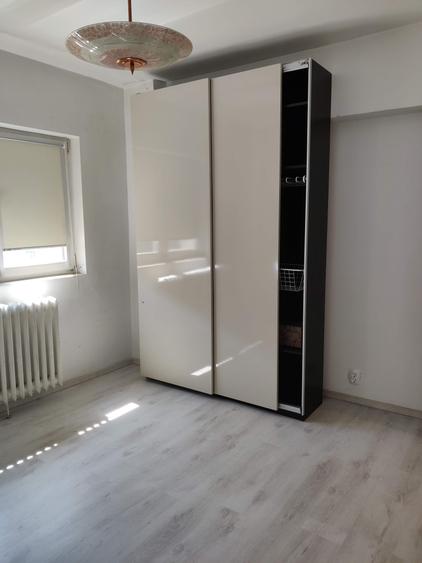 Apartament cu 2 camere semidecomandat în Moșilor