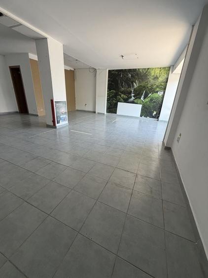 Spațiu comercial, de 72 mp, în Dallas