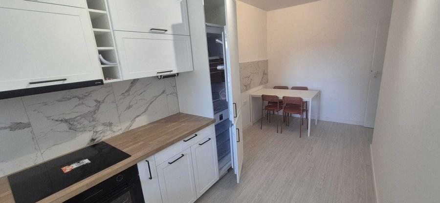 Garsonieră decomandată în Exterior Vest