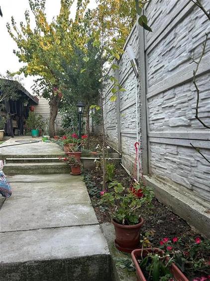 Casă individuală cu 5 camere cu Teren 300 Mp în 1 Mai
