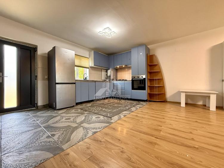 Duplex cu 3 camere cu Teren 213 Mp în Domnești