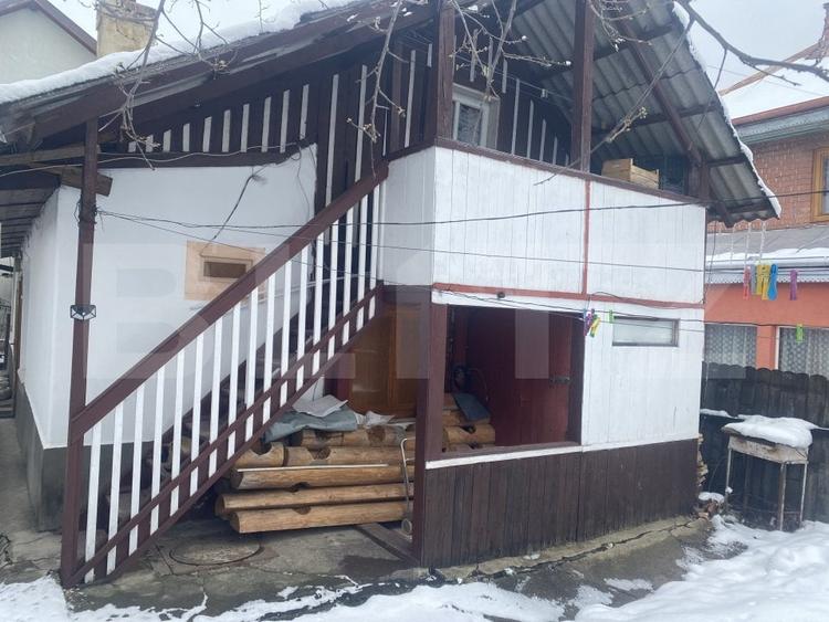 Casă individuală cu 3 camere cu Canalizare în Exterior Vest