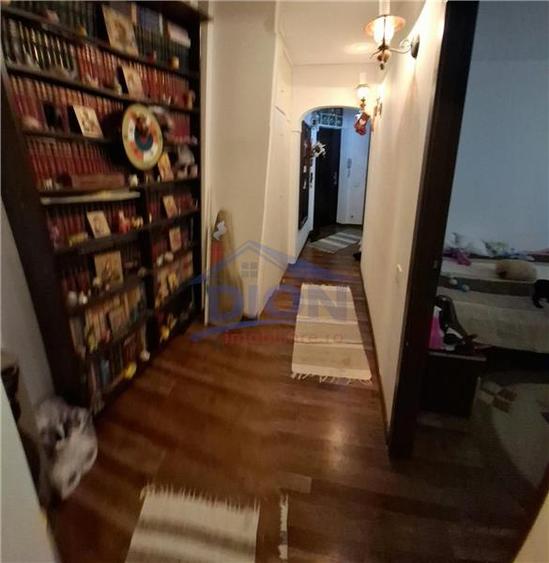Apartament cu 3 camere decomandat în Camil Ressu