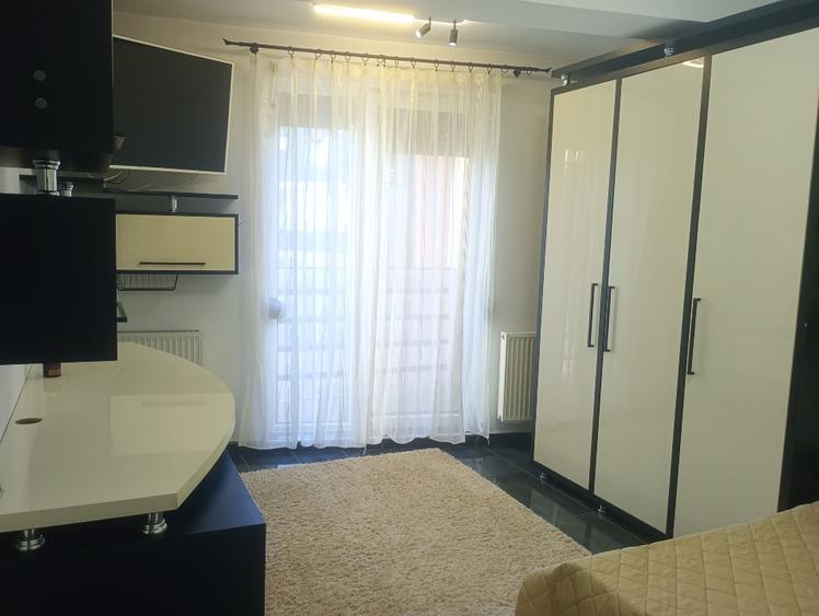 Apartament cu 2 camere semidecomandat în Giroc