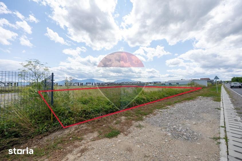 Teren de 968 mp, în Sânpetru
