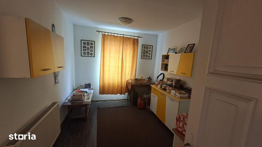 Apartament cu 3 camere în Sud
