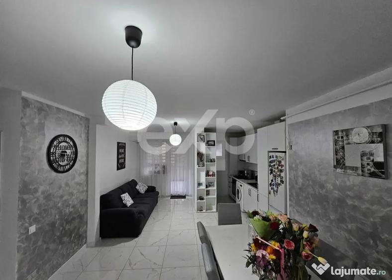 Apartament cu 3 camere semidecomandat în Florești