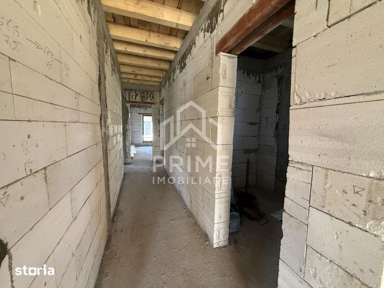 Casă cu 4 camere cu Teren 433 Mp în Teiu