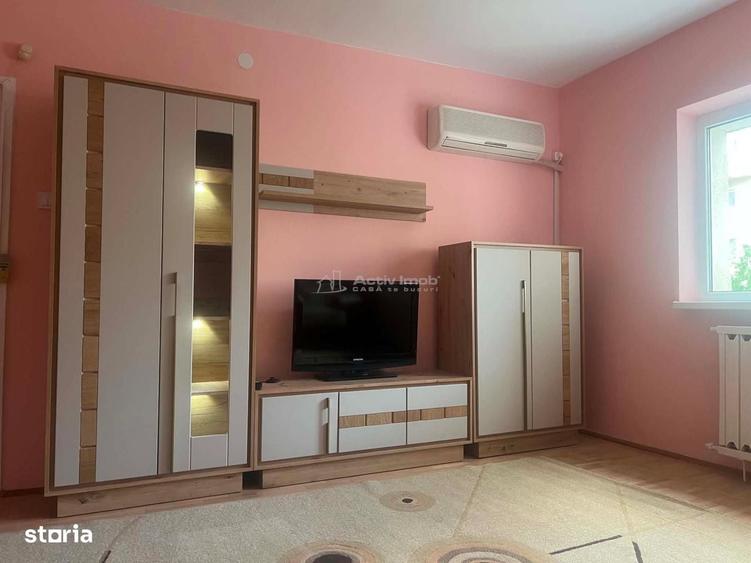 Apartament cu 4 camere decomandat în Timpuri Noi