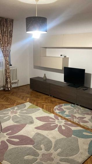 Apartament cu 3 camere decomandat în Ultracentral