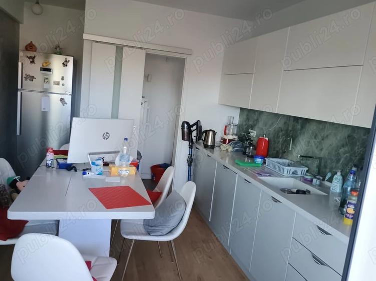 Apartament cu 3 camere decomandat în Central
