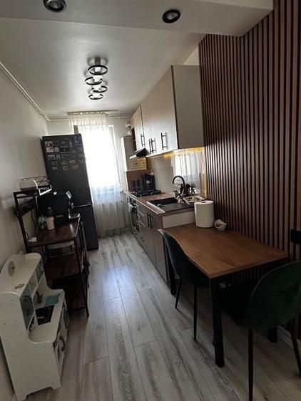 Apartament cu 2 camere decomandat, mobilat în Florești