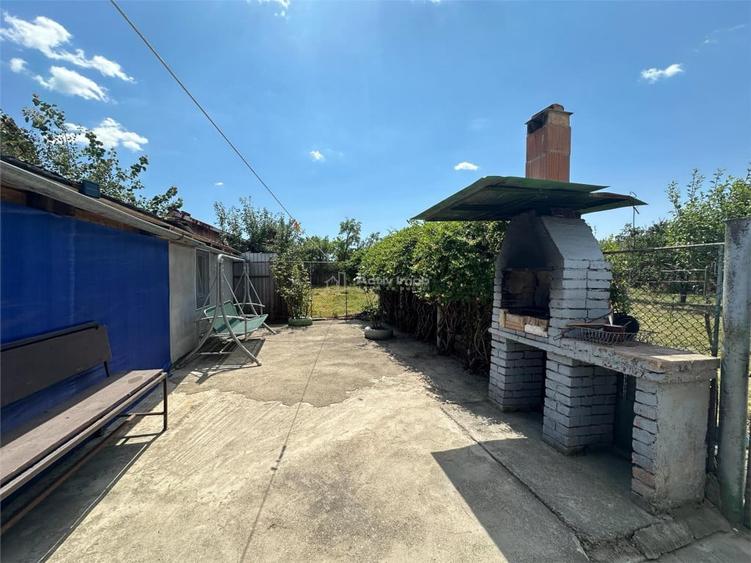 Casă cu 5 camere cu Teren 1500 Mp în Doclin