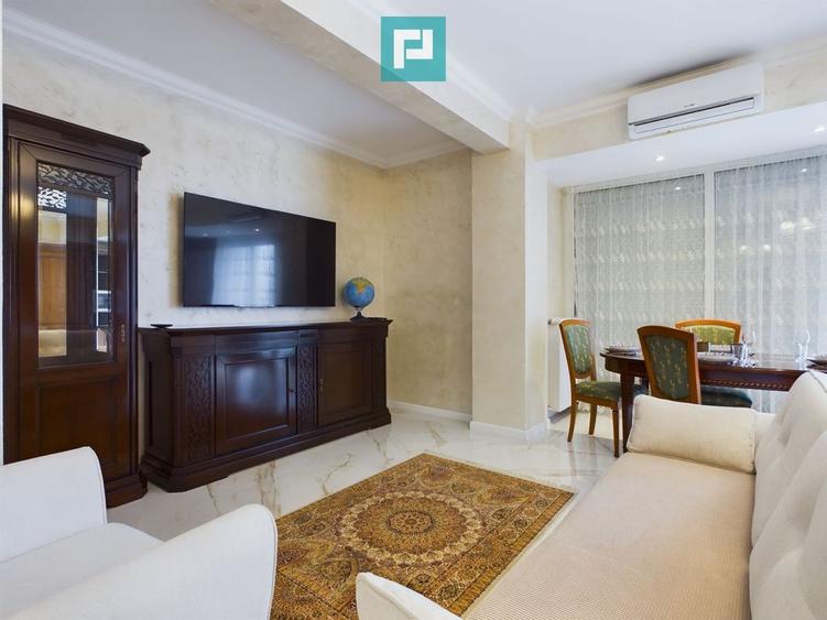 Apartament cu 3 camere decomandat în UTA