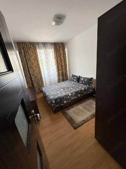 Apartament cu 3 camere decomandat în Iris