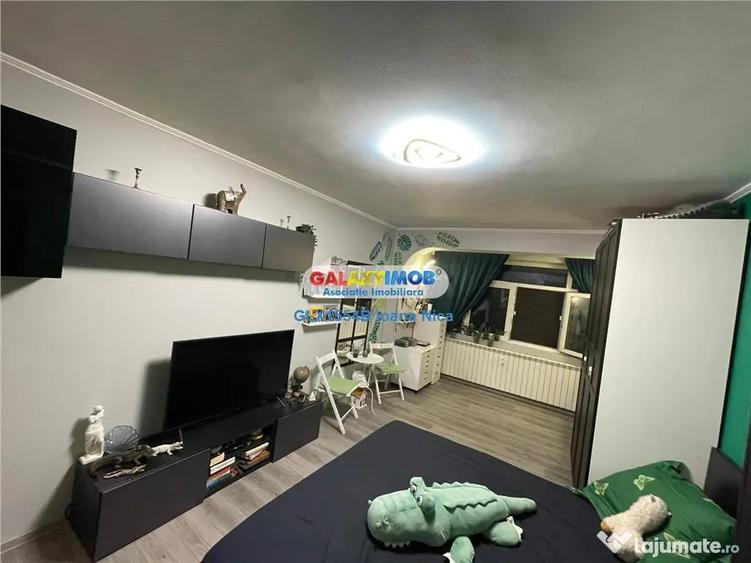 Apartament cu 3 camere decomandat în Vatra Luminoasă