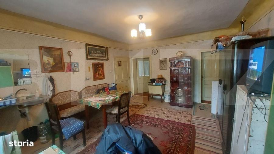Casă cu 2 camere cu Teren 1760 Mp în Sântionlunca