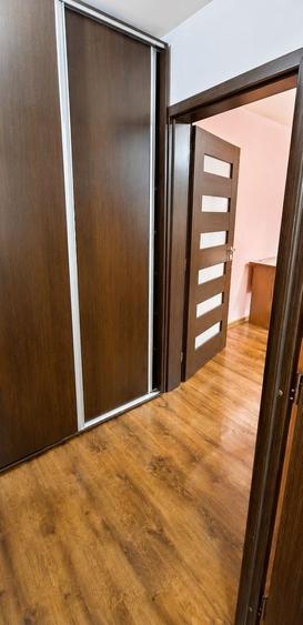 Apartament cu 2 camere semidecomandat, mobilat în Bucovina