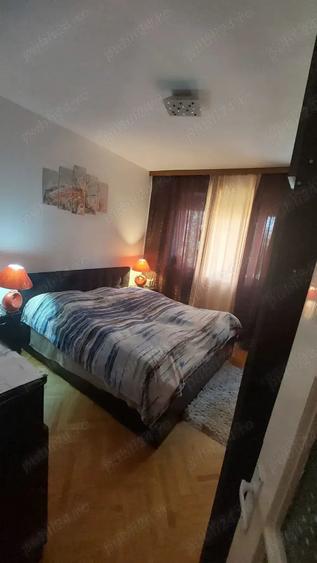 Apartament cu 3 camere semidecomandat în Rogerius