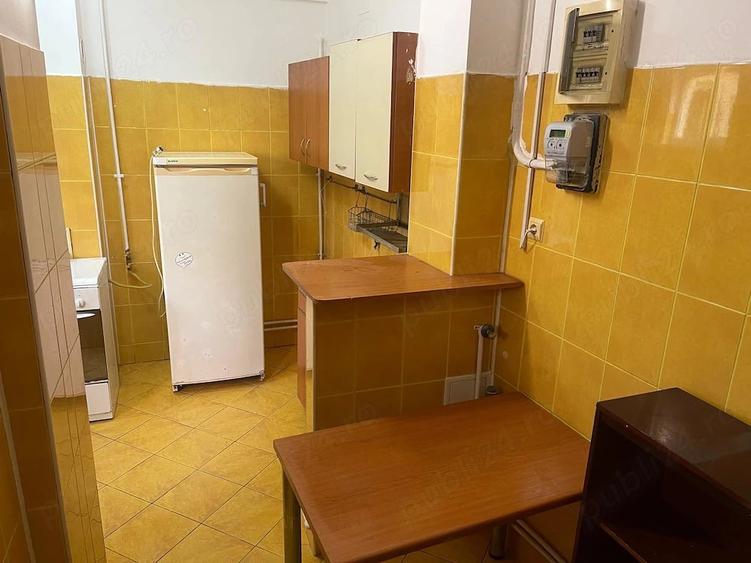 Garsonieră decomandată în Cișmigiu
