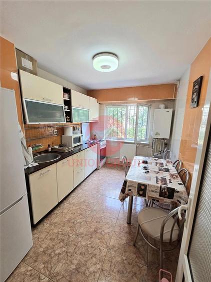 Apartament 2 Camere, Decomandat, Inel 2 - 7