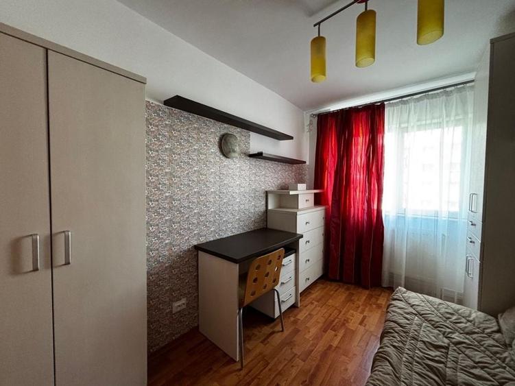 Apartament cu 3 camere în Drumul Taberei