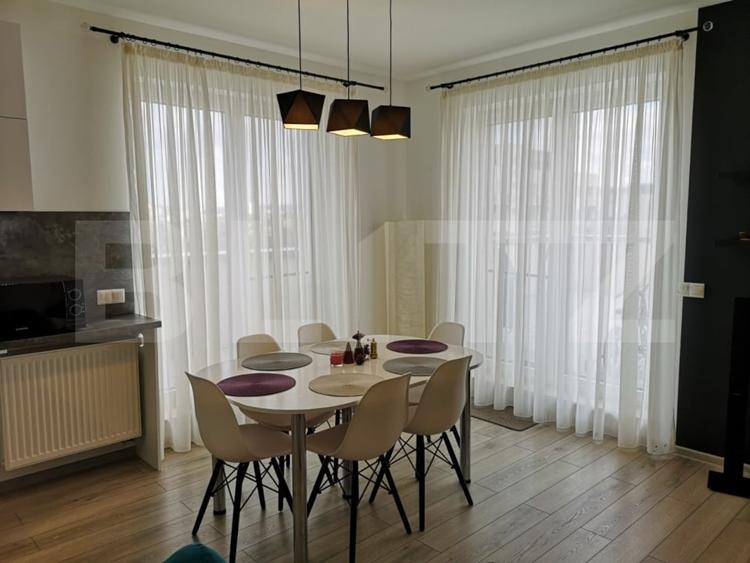 Apartament cu 3 camere decomandat, mobilat în Libertății
