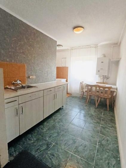 Apartament cu 2 camere decomandat, mobilat în Freidorf