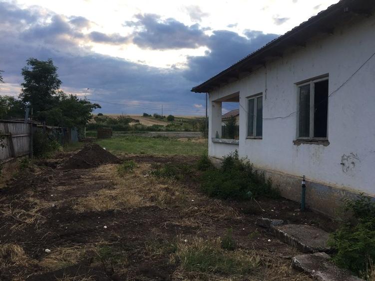 Casă cu 4 camere în Tătarca