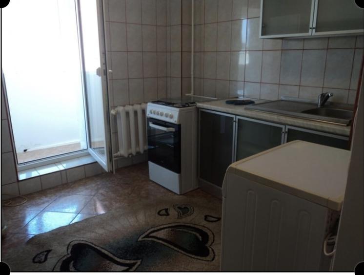 Garsonieră decomandată, mobilată în Calea Călărașilor