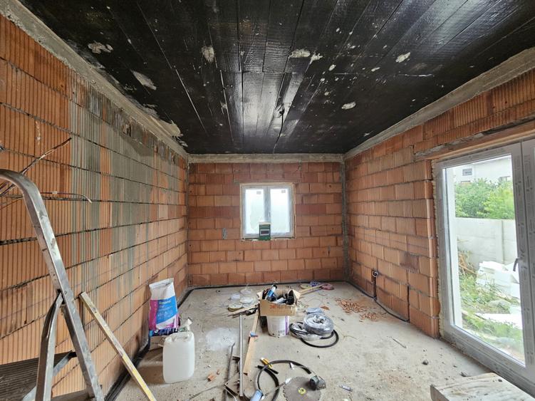 Duplex cu 3 camere cu Canalizare în Giarmata