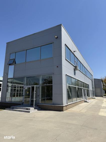 Spațiu comercial, de 996 mp, în Nord