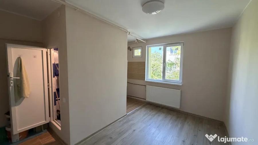 Apartament cu 2 camere nedecomandat în Central