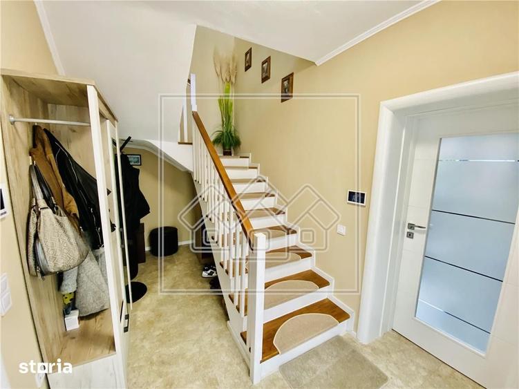Casă cu 4 camere cu Teren 450 Mp în Calea Dumbrăvii