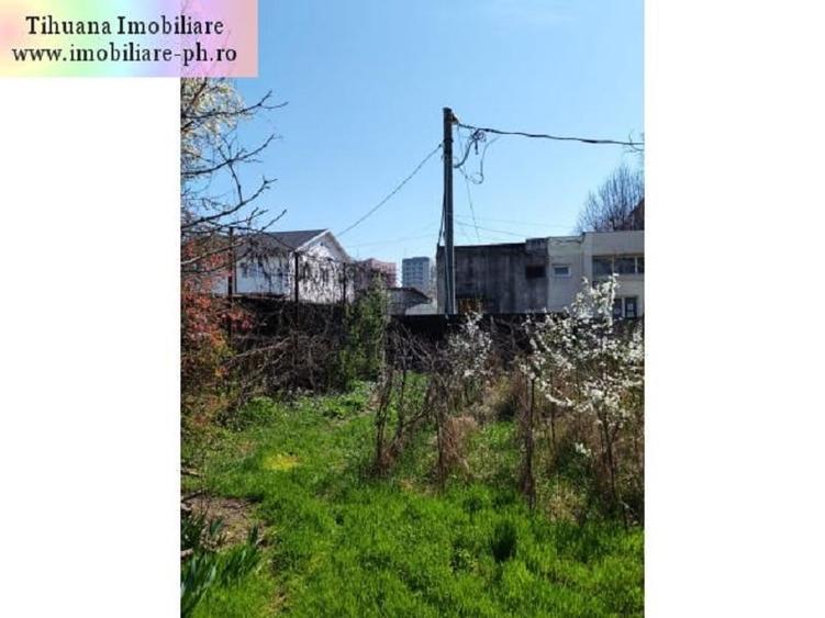 Casă individuală cu 5 camere cu Canalizare în Democrației