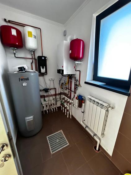 Casă individuală cu 5 camere cu Teren 500 Mp în Balotești