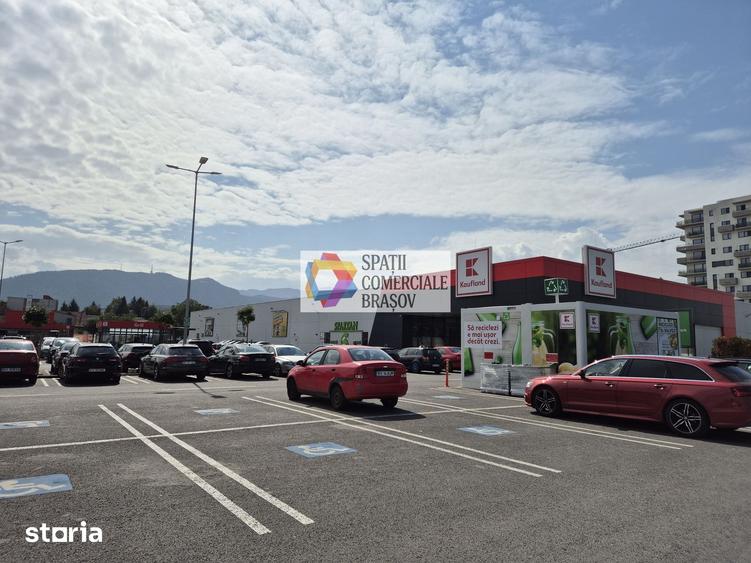 Spațiu comercial, de 4,000 mp, în Bartolomeu