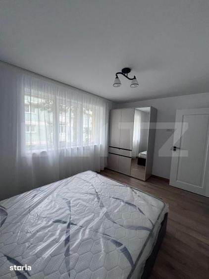 Apartament cu 4 camere decomandat în George Enescu