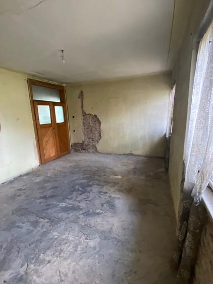 Casă cu 2 camere în Central