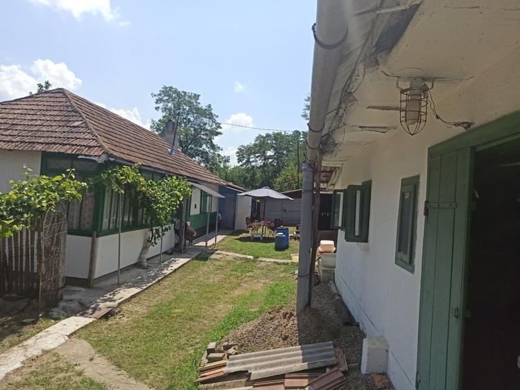 Casă cu 3 camere în Central