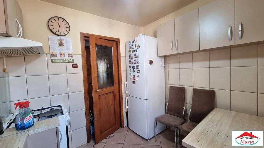Apartament 2 camere zona centrala 75000 Euro negociabil - 10