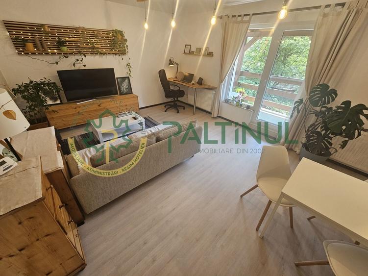 Apartament cu 2 camere decomandat în Central